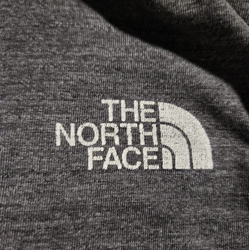 Northface Hoodie Pullover - Picture 2 of 3
